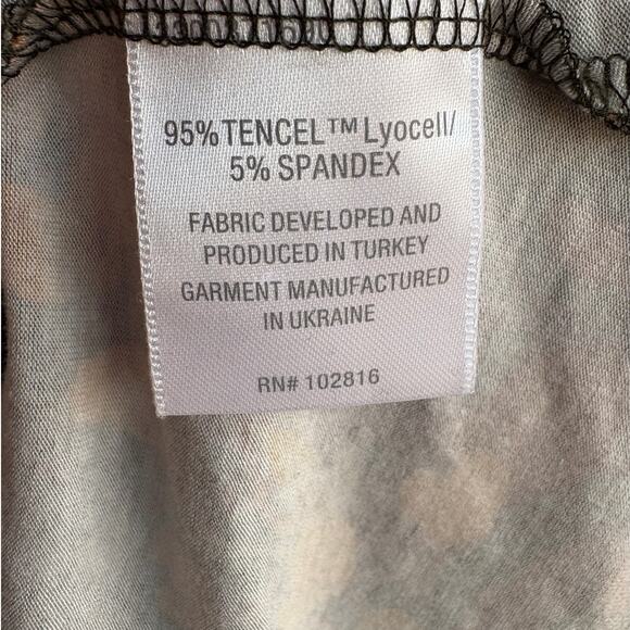 Garnet Hill Tencel Blend Stretchy Floral Surplice Top Wrap Style Dress size M - Picture 9 of 14